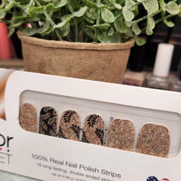 Color Street- Laurel Gardens - Picture 4 of 6